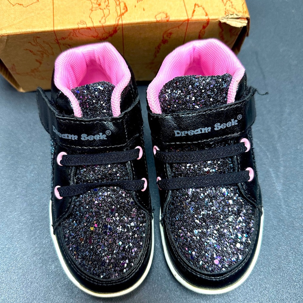 **NIB** Dream Seek Black Glitter Kids High Top Sneakers